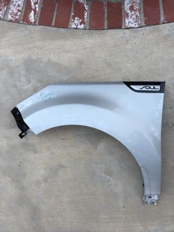 2017 Kia Soul Driver Side LH Fender – OEM Silver Paint Code 3D