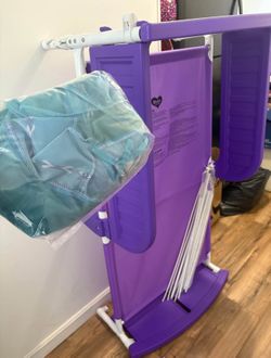 Toddler canopy bed