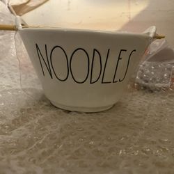 Rae Dunn Noodles & Rice Bowls With Chopsticks (2)