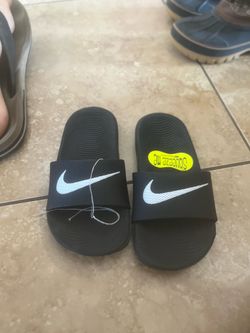 Adidas slides size 11
