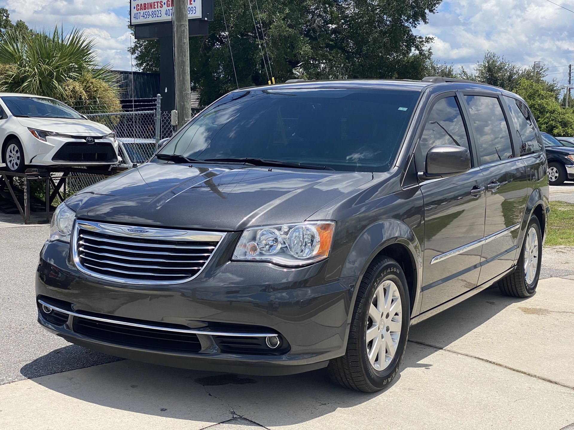 2016 Chrysler Town & Country