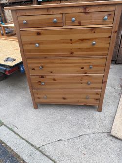 IKEA Hemnes Pine All Wooden Dresser, 6 Drawers, like new, $125