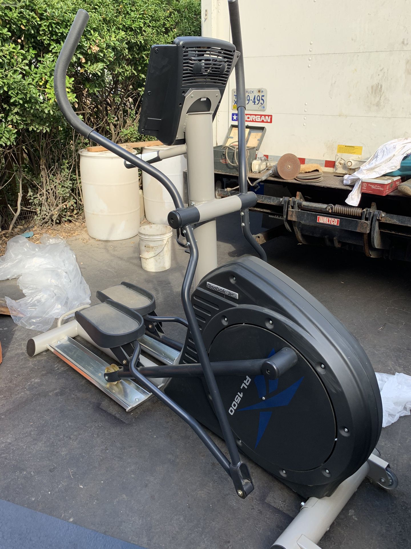 reebok elliptical machine