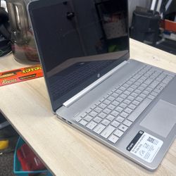 HP Laptop 16 Gb And Core i7 Back To School Deal!