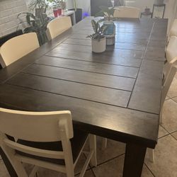 Dinning Table