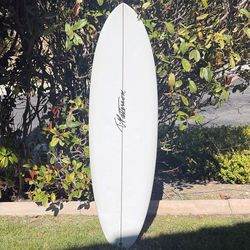 5’6 1/2 T Patterson Surfboard Shortboard