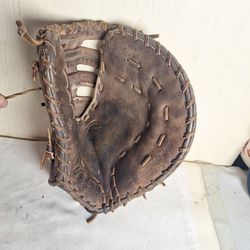First Baseman’s Glove,  Rawlings PRO PREFERRED,  12"