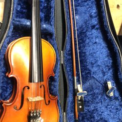1/8 Sized Violin K. Becker, with case and bow