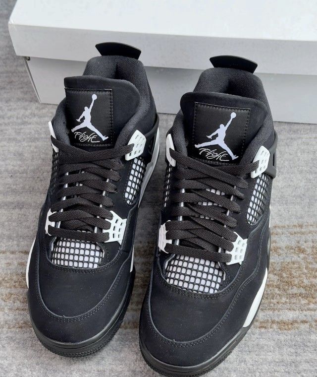 Black Basketball Shoes Size 8.5