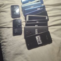 Lot Of 15 Broken Phones Some Work Some Don't 