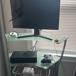Xbox Series S (black Edition) With 165hz Gaming Monitor