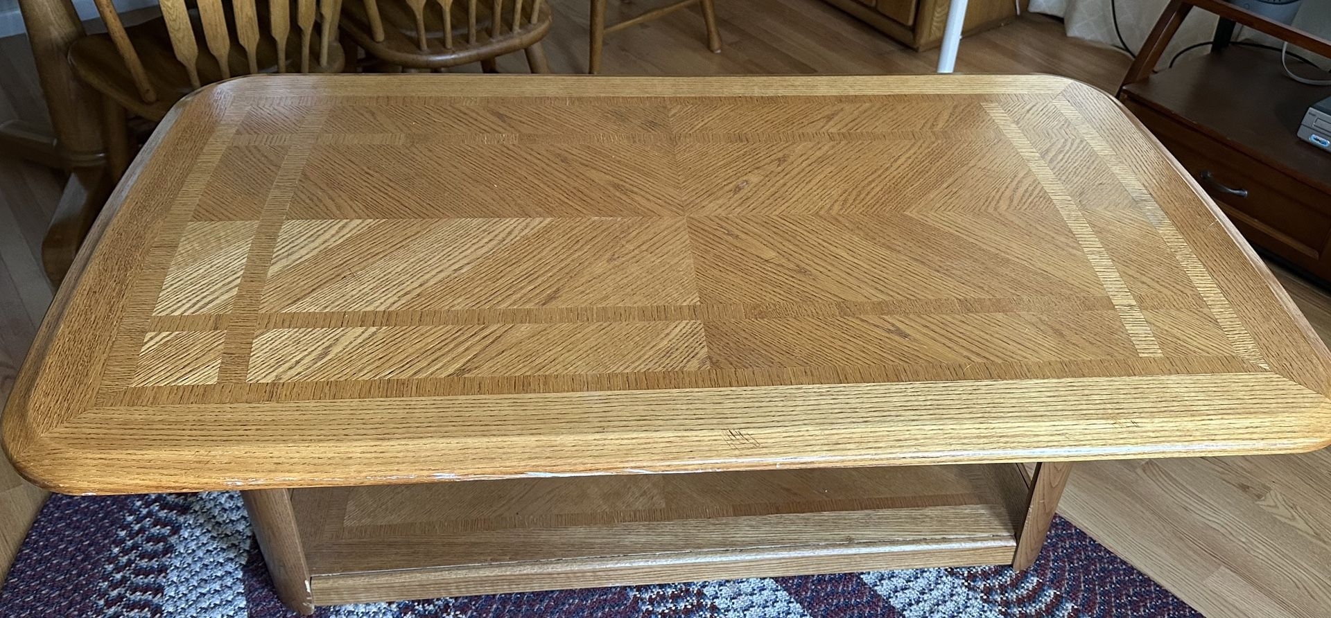 Solid Wood Coffee Table with Lift Top