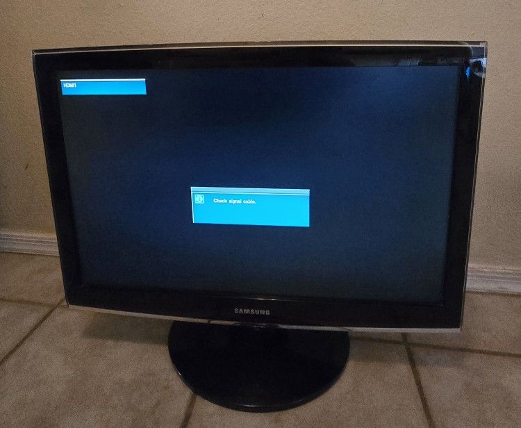 Samsung 24" Computer Monitor