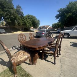 Dinning Table
