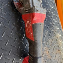 Milwaukee M18 FUEL Angle Grinder (4-1/2” / 5”) – Tool Only
