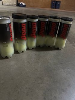 Tennis racquet balls