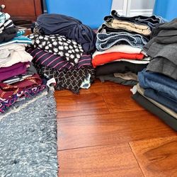 Huge Lot of Maternity Clothes - Size M