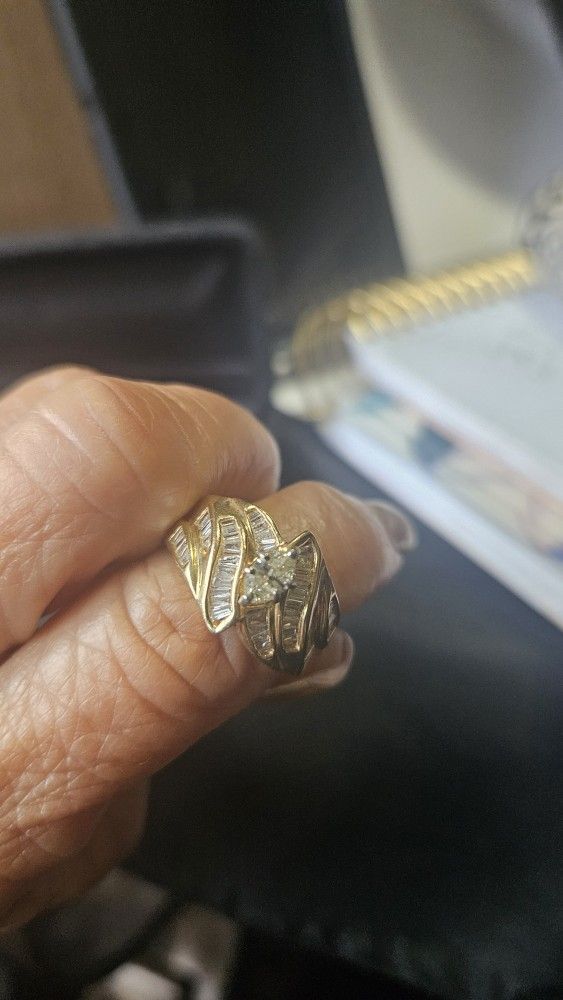 Solid Gold 1 Carat Total Weight