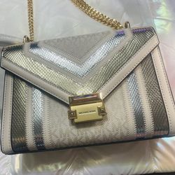 Michael Kors Gold Metallic Shoulder Bag – Brand New ✨