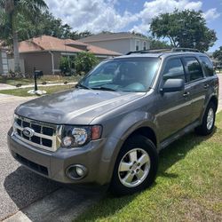🚙 For Sale: 2011 Ford Escape V6 – Clean Title – Good Running Condition