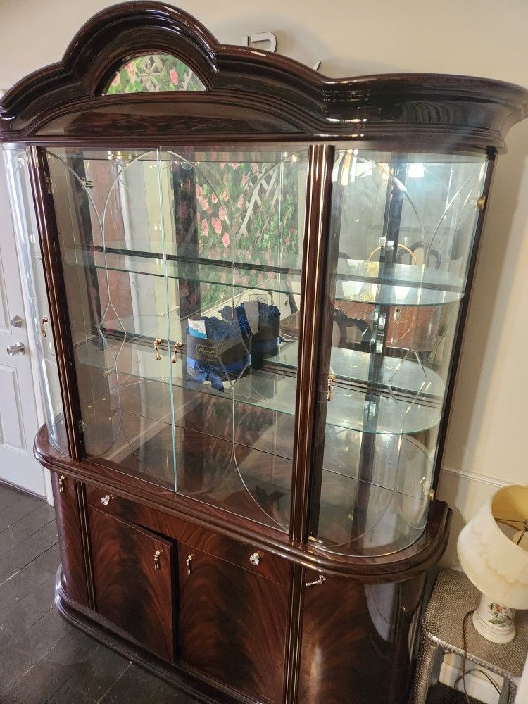 China Cabinet 