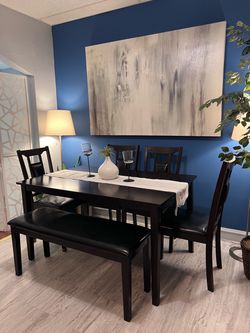 Nice Dining Set in Acceptable Condition!!! Table with 4 Chairs and Bench! I Can Deliver