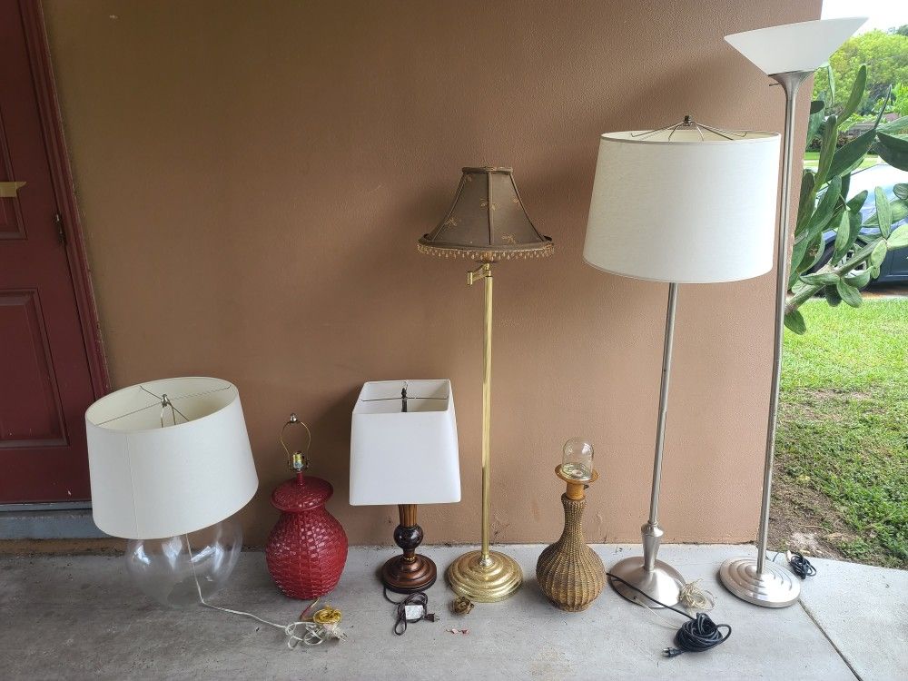 7 Vintage Lamps In Great Condition Working Perfect