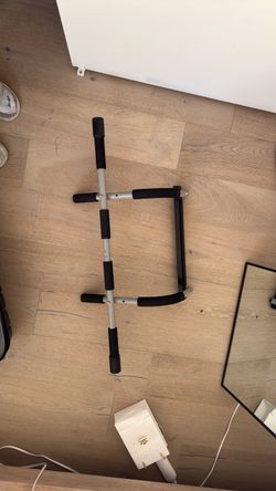 Doorway Pull-Up Bar / Multi-Grip Home Workout Bar