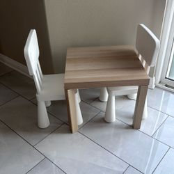 Toddler Chairs & Table 