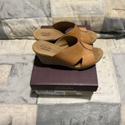 Ladies Size 5.5  Cork Wedge Shoes 