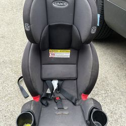 Graco Booster seat (can Be Converted Back To Car seat) 