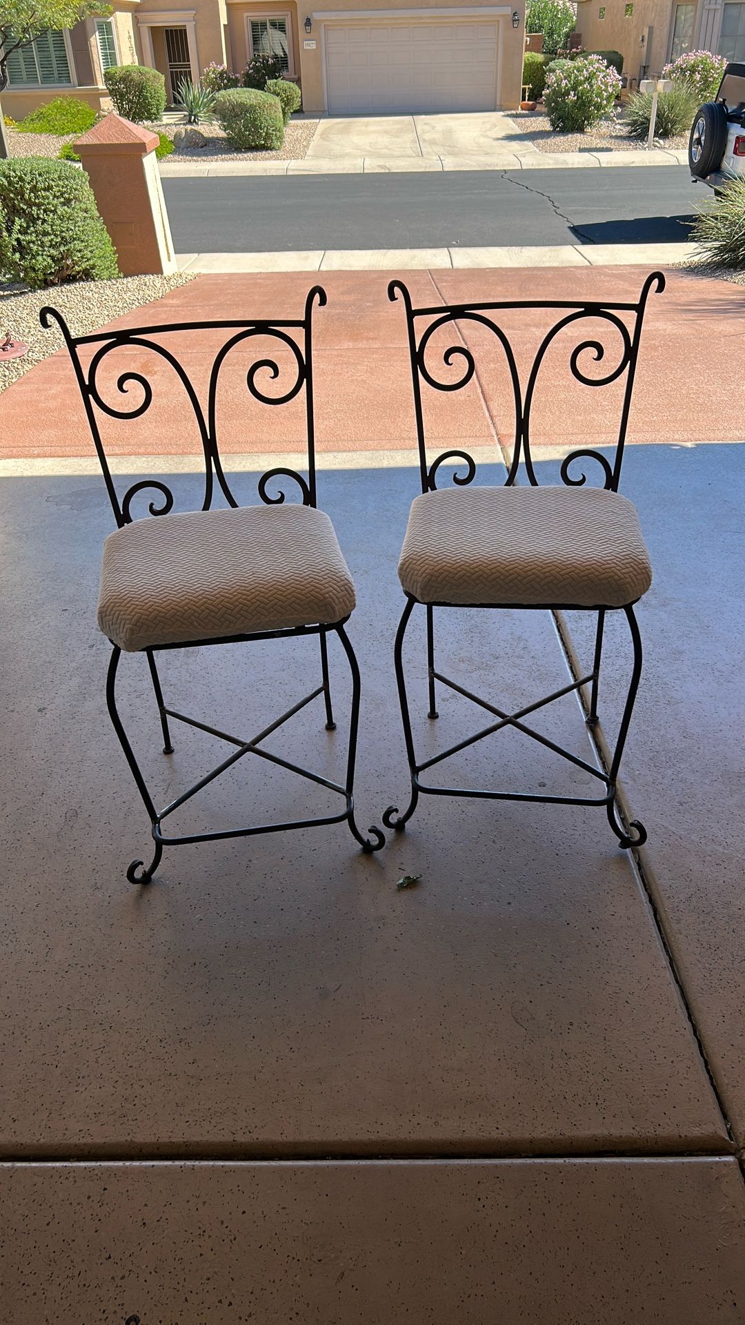Counter Height Chairs