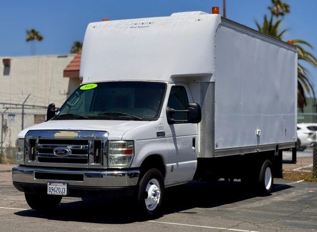 2016 Ford E450 Super Duty Cutaway