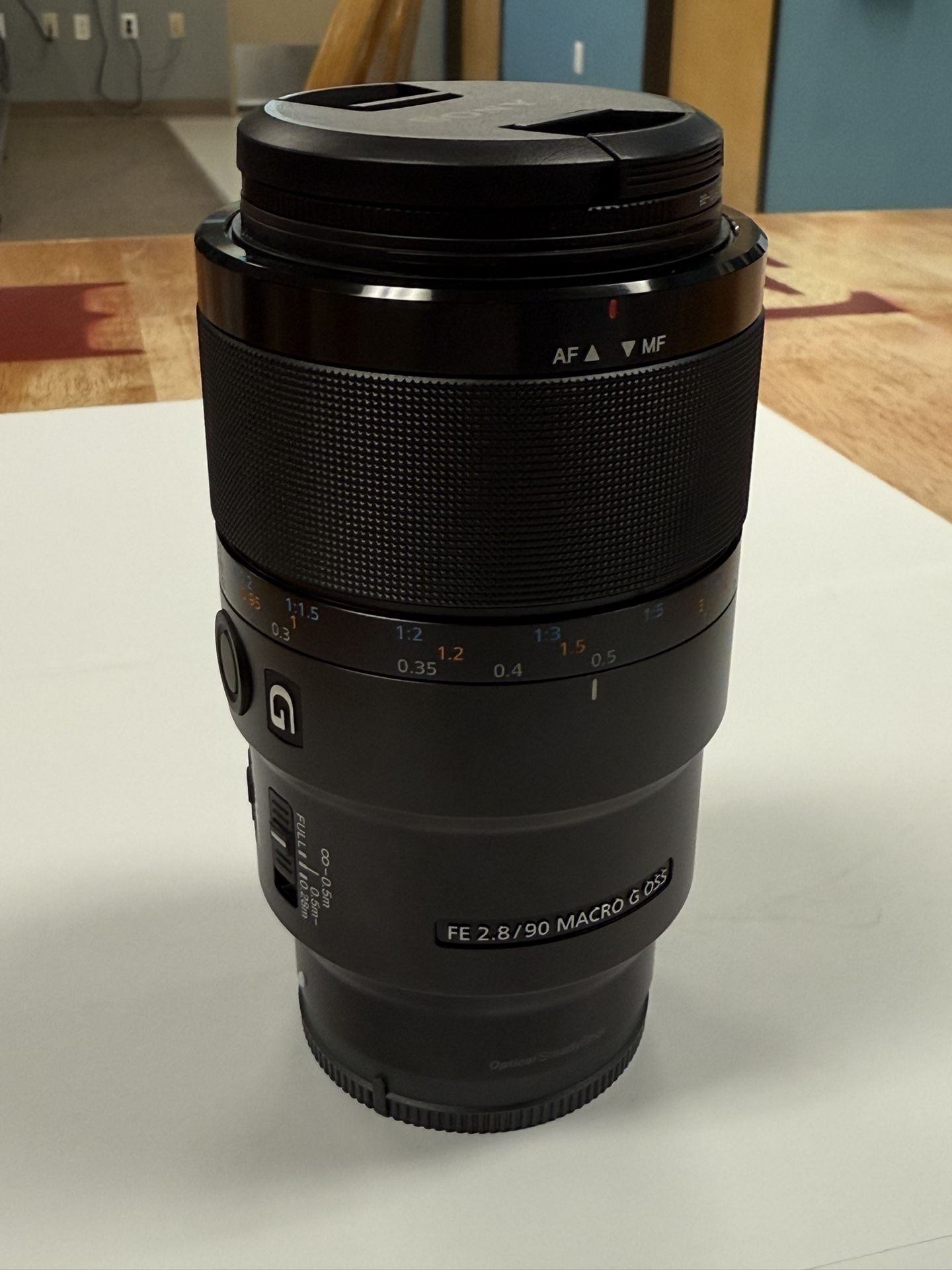 Sony FE 90mm / F2.8 Macro G OSS Lens