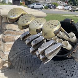 Classic full set of Lynx Predator golf clubs