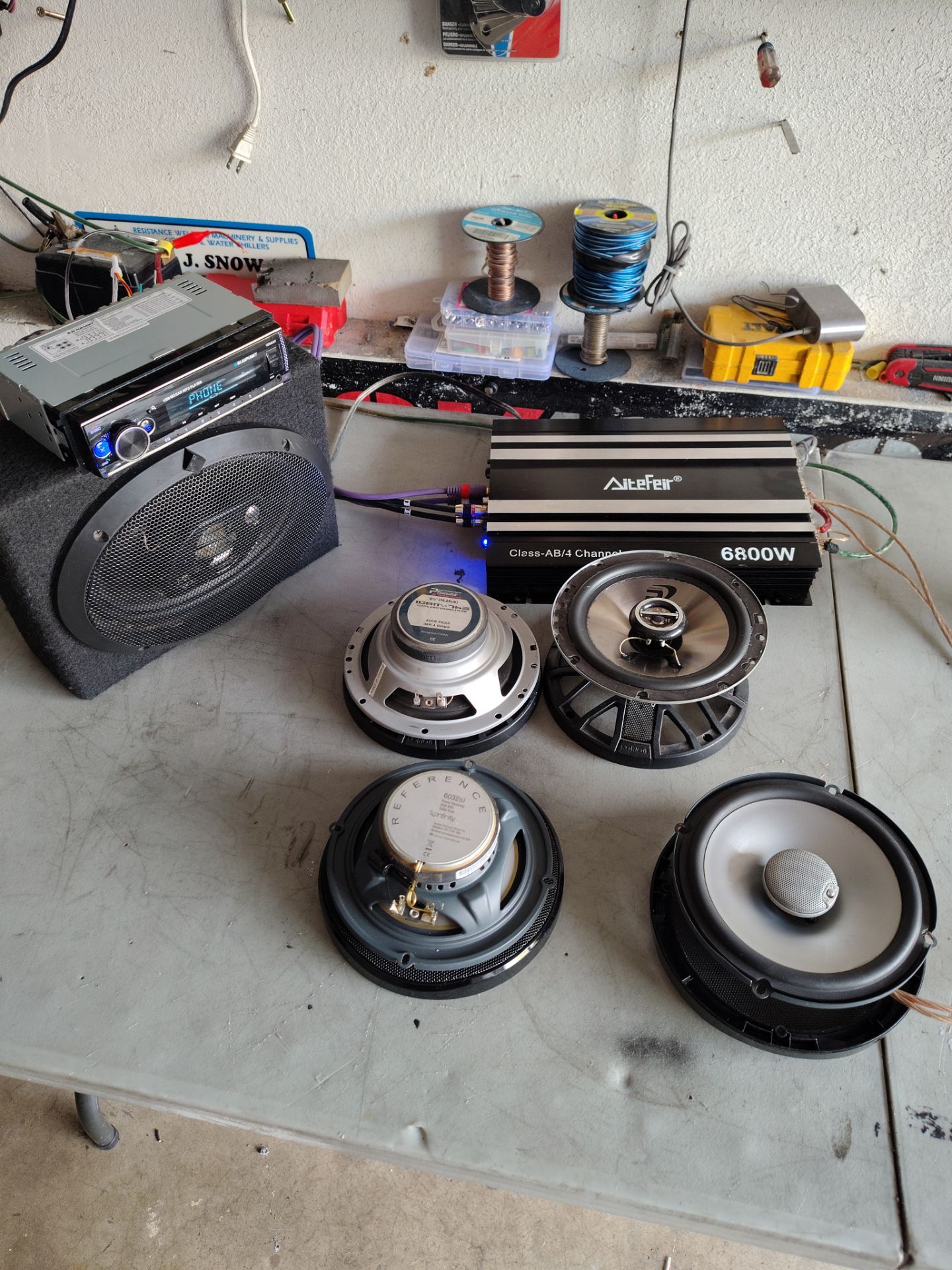 4channel amp /4 pairs 6.5 speakers Blaupunk Bluetooth USB aux stereo all this in perfect working condition sound is great for highs