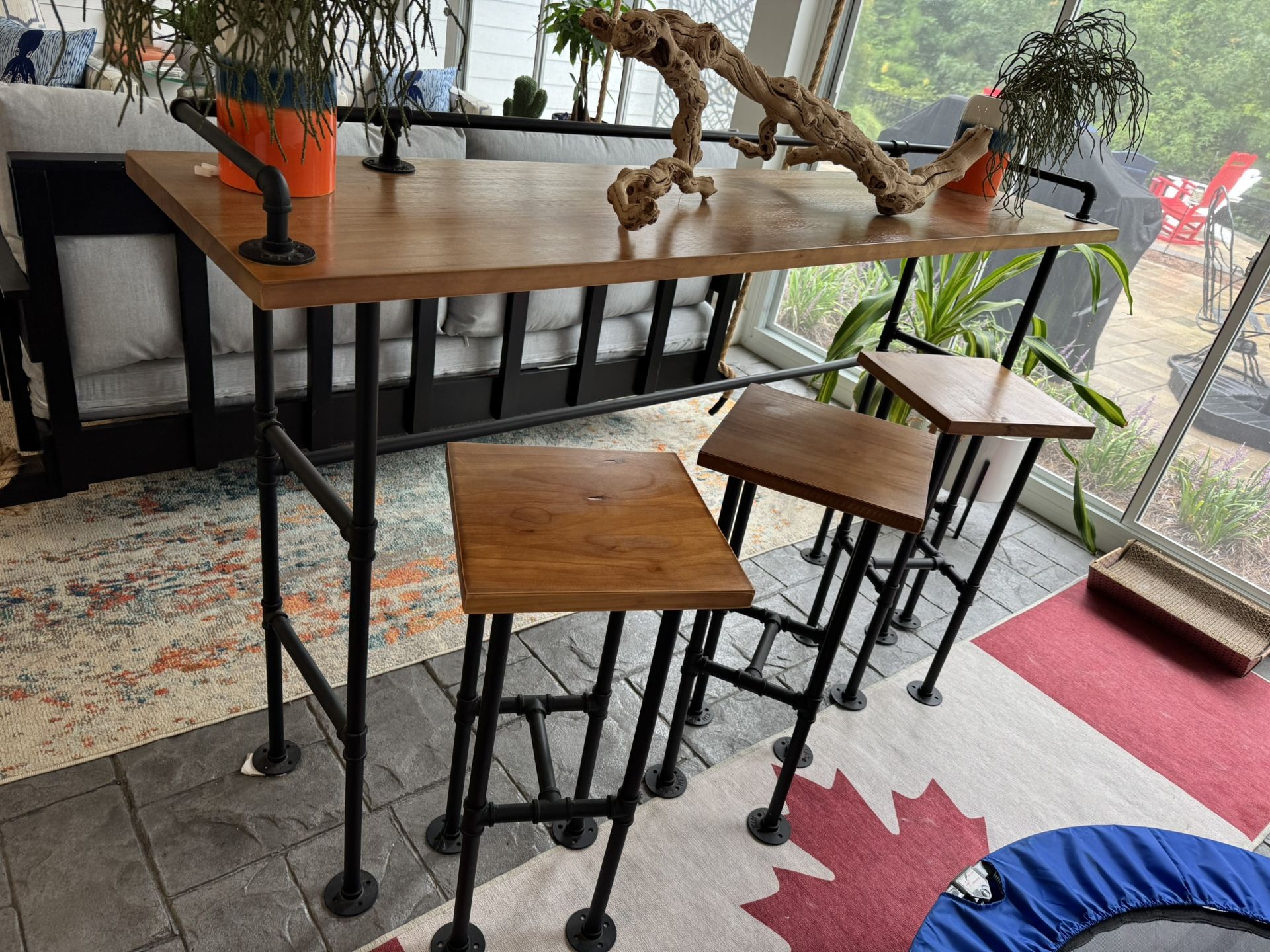 Bar With Stools