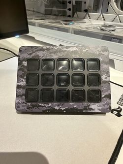 Elgato Stream Deck MK.2 – 15-Key Customizable Controller