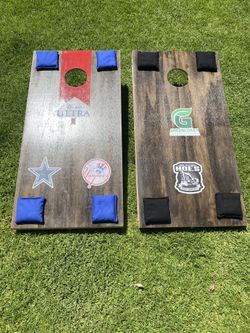 Custom Cornhole Boards with bags