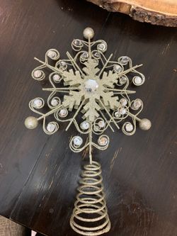 Tree topper