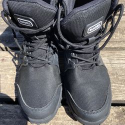 Size 8 1/2 tactical boots steel toe Suadex shoes