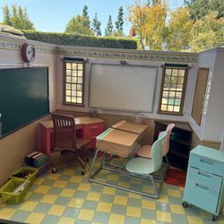 School House For American Girl Size Dolls