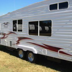 Toy hauler Xtreme megalite 23ST + MEGA Options