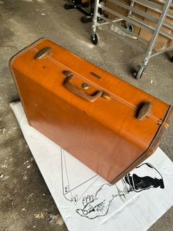 Samsonite Vintage leather suitcase (No Key)