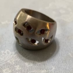 Woman’s Ring