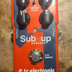 TC Electronic Sub N Up Octaver Effect Pedal