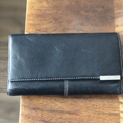 Reaction Kenneth Cole  Black  Leather  Wallet Pre-owned  In Great Shape 