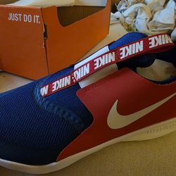 Nike Flex Runner Youth Size 7 – Brand New in Box 🔥