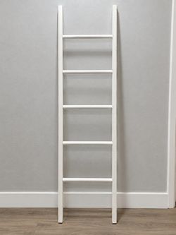 White Wood Decorative Blanket Ladder