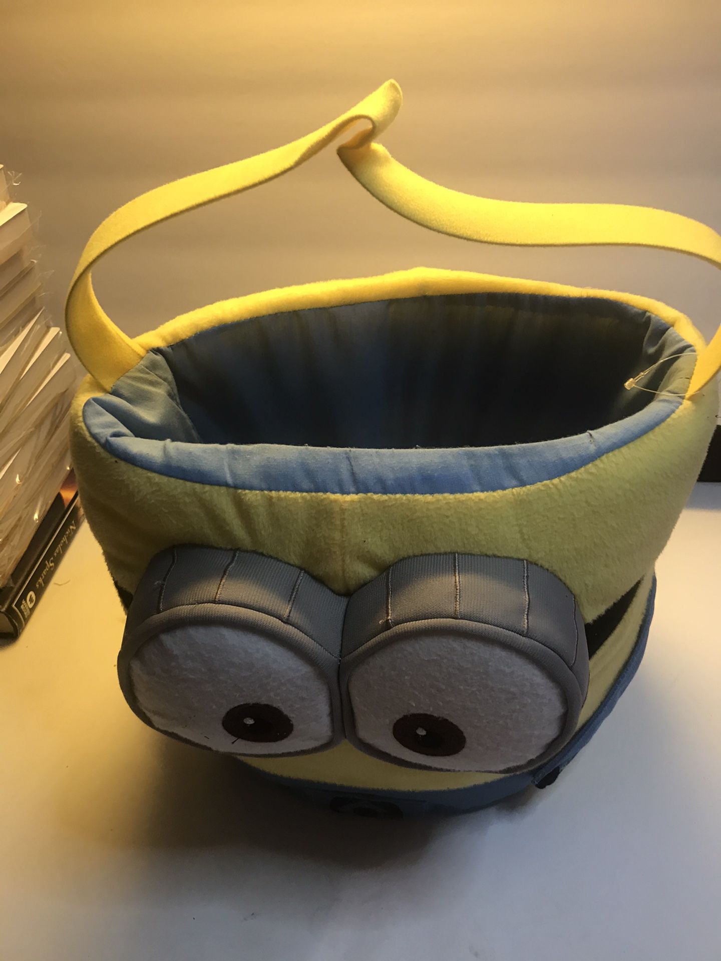 Universal studios Huge minions tote bag! New!